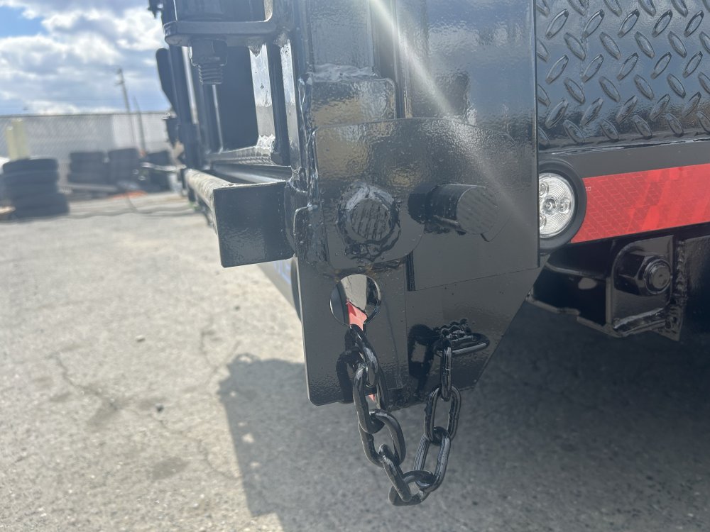 Versatile 5x8 2,990 Dump