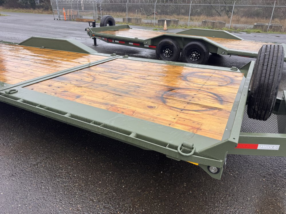 Maxx-D 8.5x24 17,500 Tilt