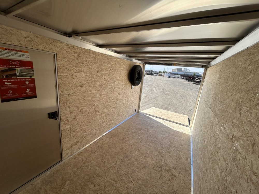 Xpress 7x16 7,000 Enclosed