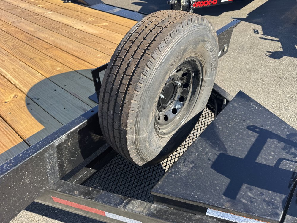 MAXX-D 8.5x20 14,000 Equipment