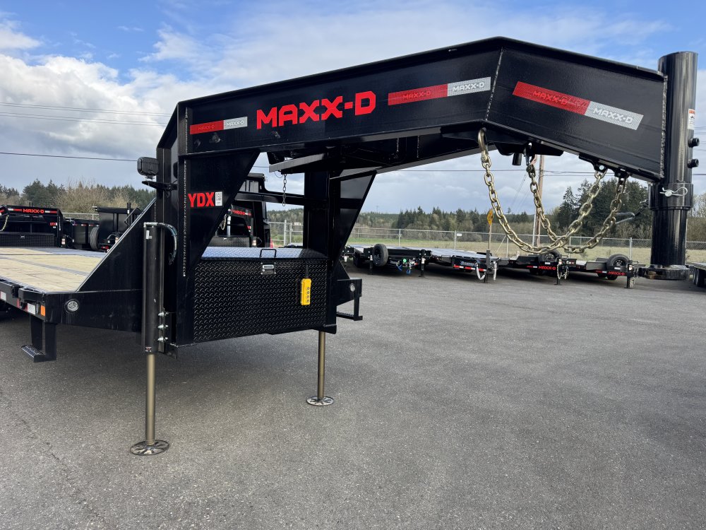 MAXX-D 8.5x32 25,990 Gooseneck