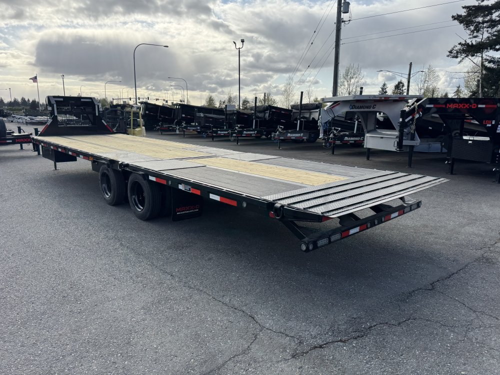 MAXX-D 8.5x32 25,990 Gooseneck