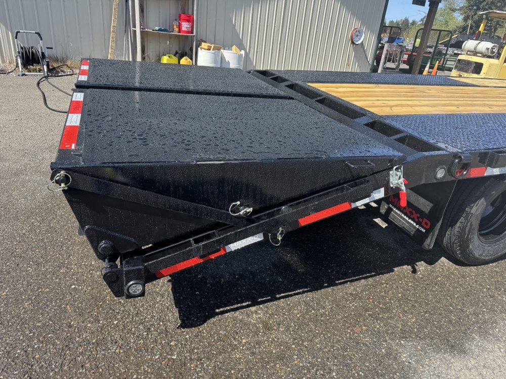 MAXX-D 8.5x25 22,500 Flatbed