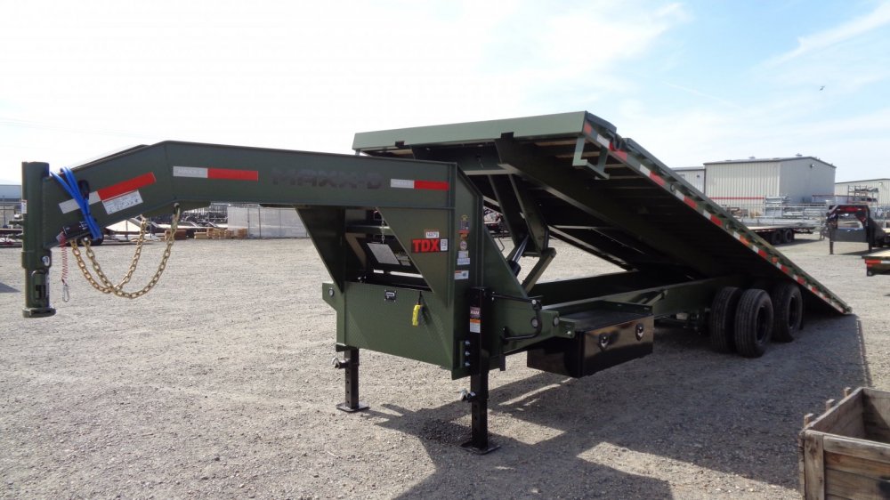 MAXX-D 8.5x30 25,000 Gooseneck
