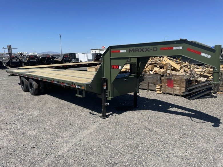 MAXX-D 8.5x30 25,000 Gooseneck