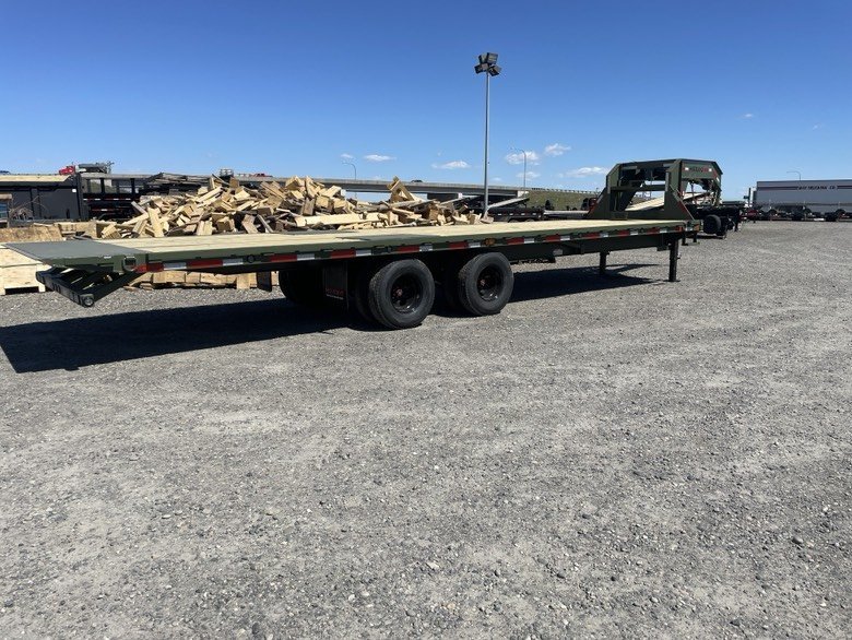 MAXX-D 8.5x30 25,000 Gooseneck