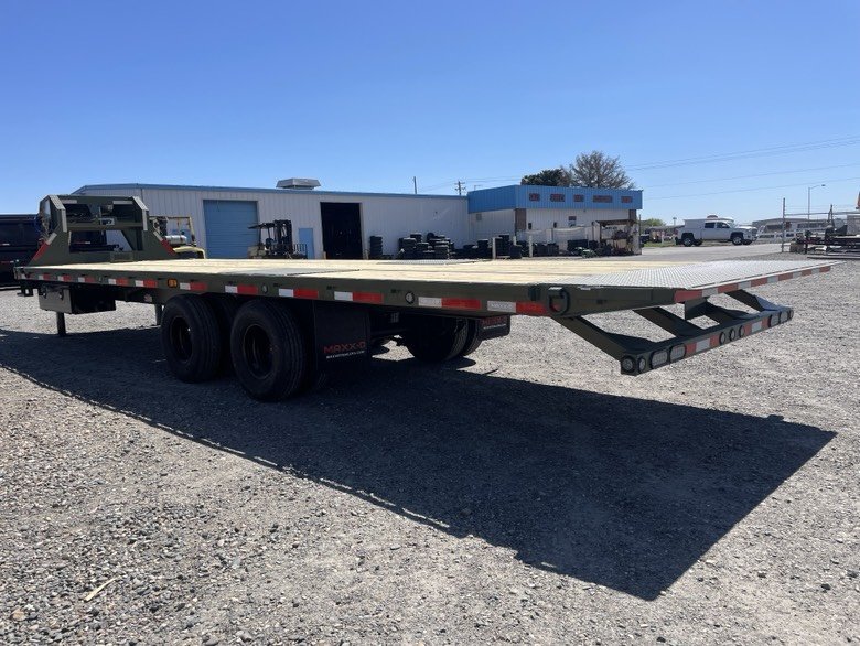 MAXX-D 8.5x30 25,000 Gooseneck