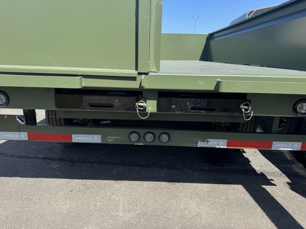 MAXX-D 8x14 15,000 Deckover