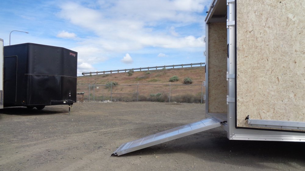 Xpress 7x16 9,990 Enclosed