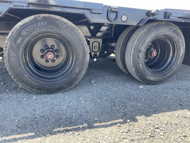 MAXX-D 8.5x32 30,000 Gooseneck