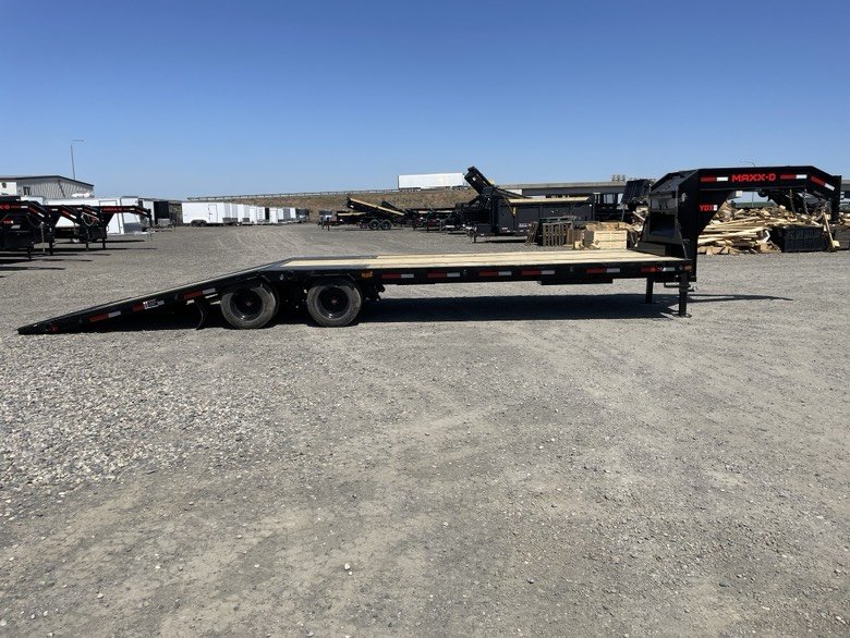 MAXX-D 8.5x32 30,000 Gooseneck