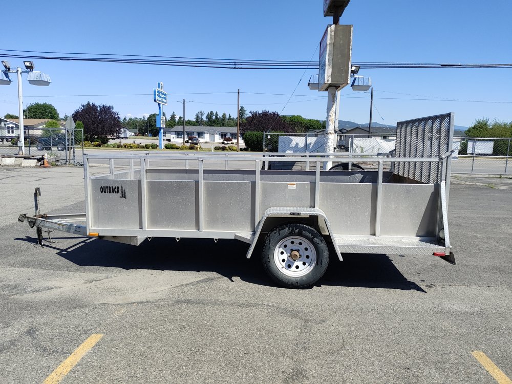 C&B TRAILERS 5.5x12 Box Utility