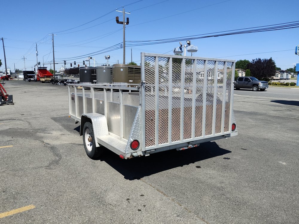 C&B TRAILERS 5.5x12 Box Utility