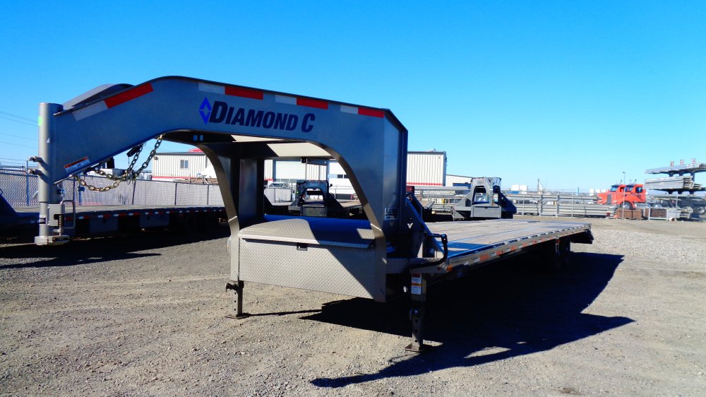 Diamond C 8.5x35 15,500 Gooseneck