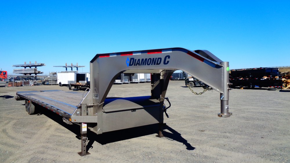 Diamond C 8.5x35 15,500 Gooseneck