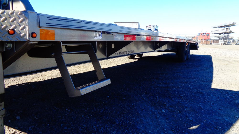 Diamond C 8.5x35 15,500 Gooseneck