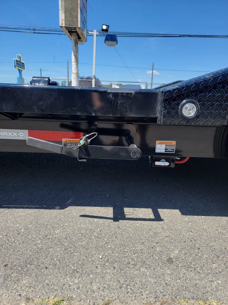 MAXX-D 8.5x24 17,500 Tilt