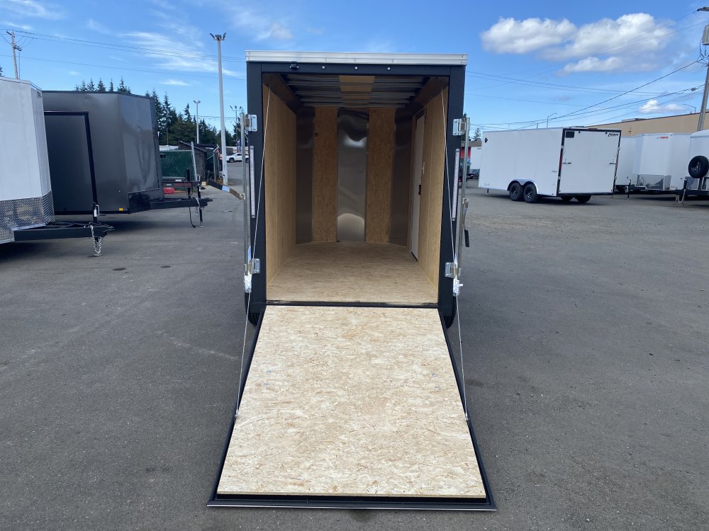 Mirage 5x10 2,990 Enclosed