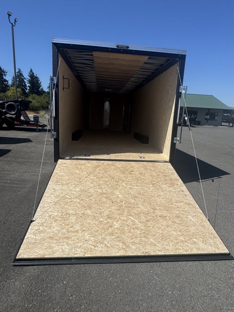 Mirage 8.5x24 9,900 Enclosed