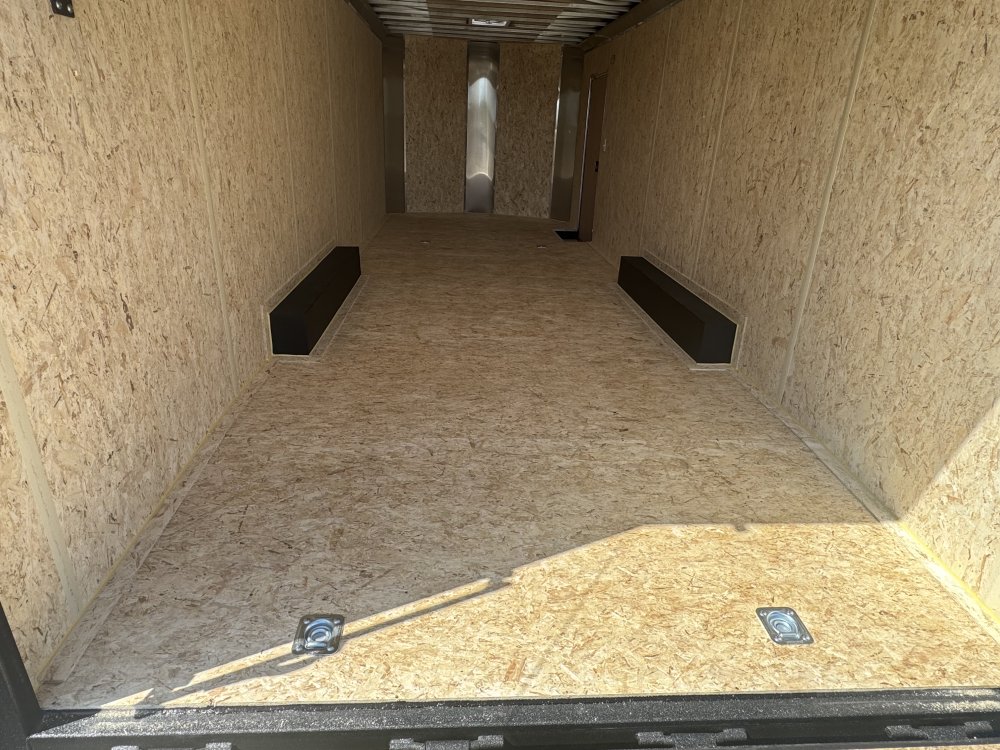 Mirage 8.5x24 9,900 Enclosed
