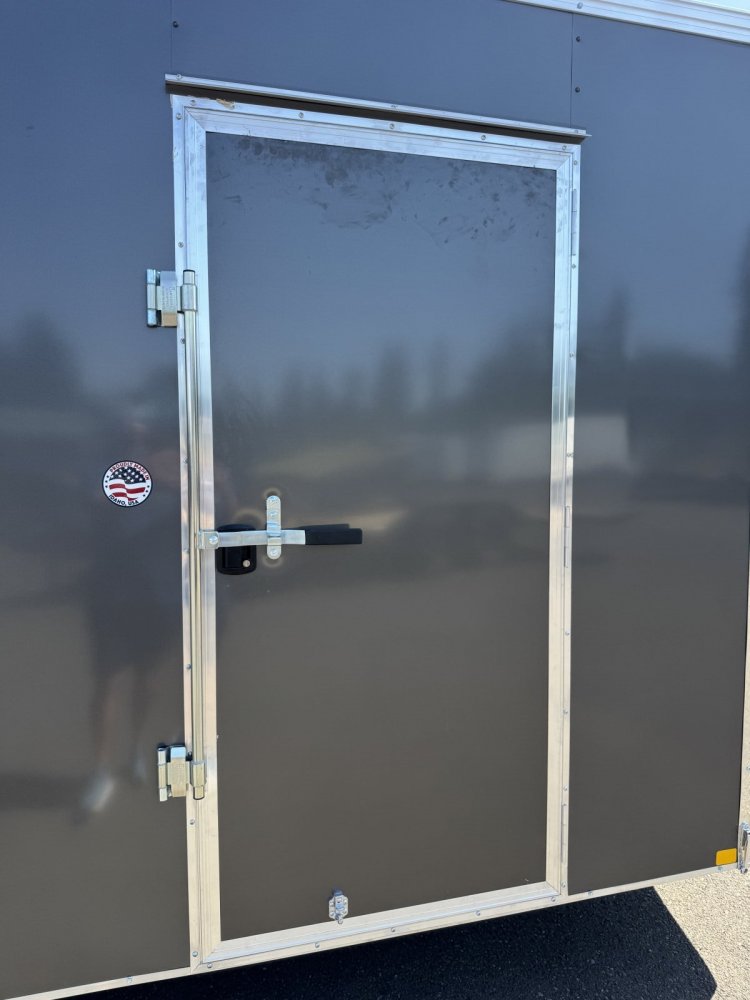 Mirage 8.5x20 9,900 Enclosed