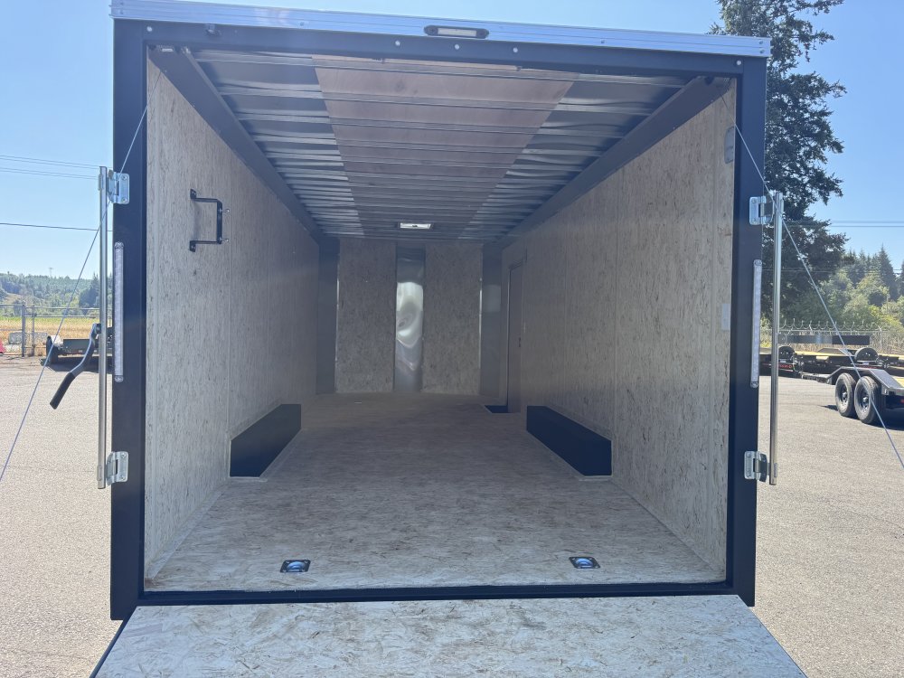Mirage 8.5x20 9,900 Enclosed