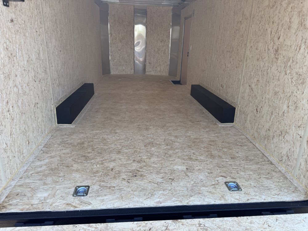 Mirage 8.5x20 9,900 Enclosed