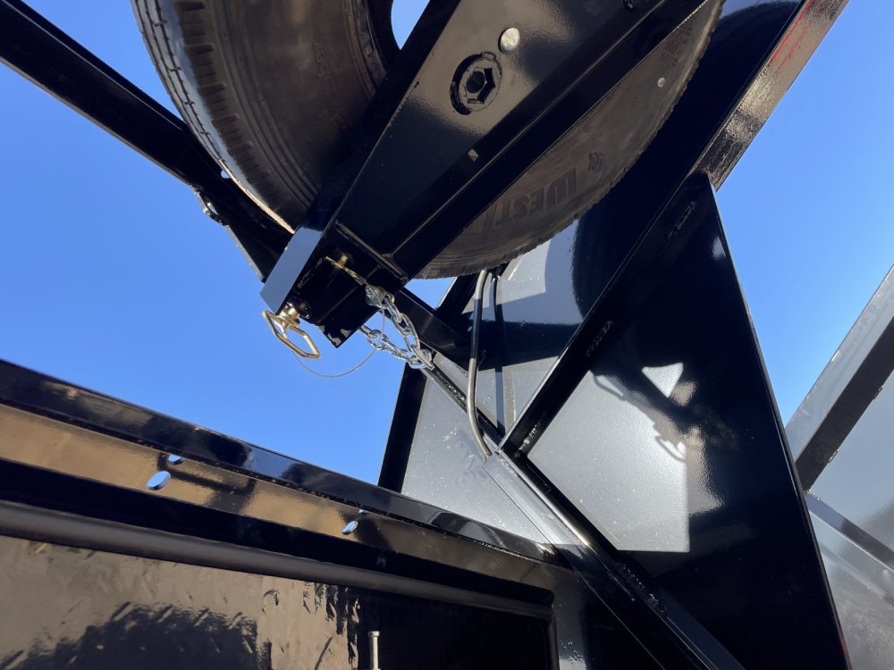 Maxx-D 8.5x28 25,000 Gooseneck