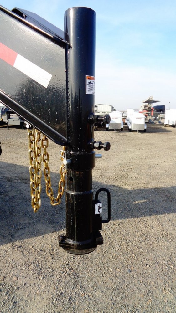 MAXX-D 8.5x26 25,990 Gooseneck