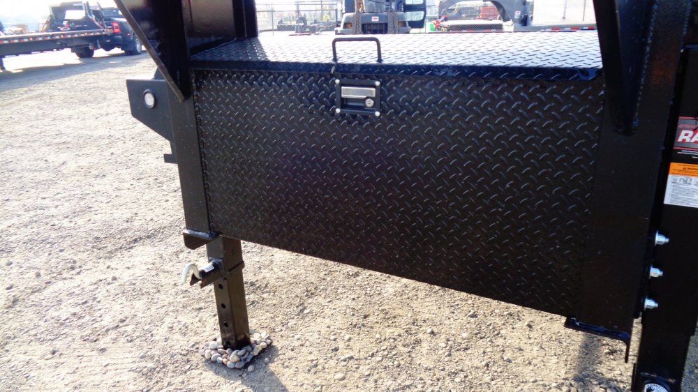 MAXX-D 8.5x26 25,990 Gooseneck