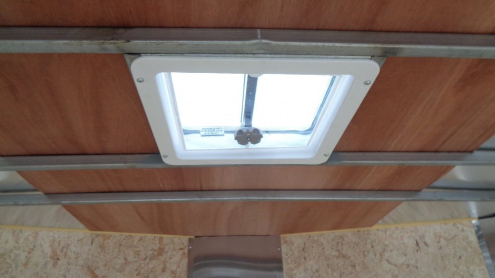 Mirage 8.5x16 9,900 Enclosed