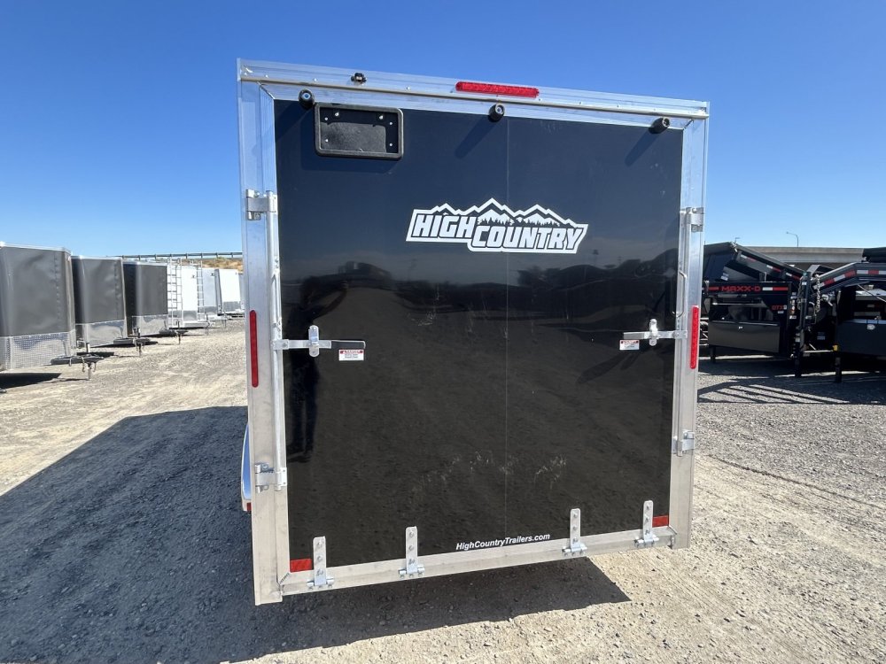 Xpress 7x16 7,000 Enclosed