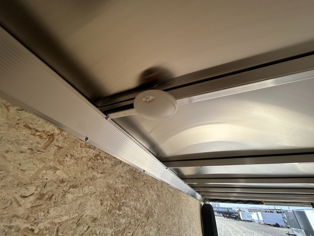 Xpress 7x16 7,000 Enclosed