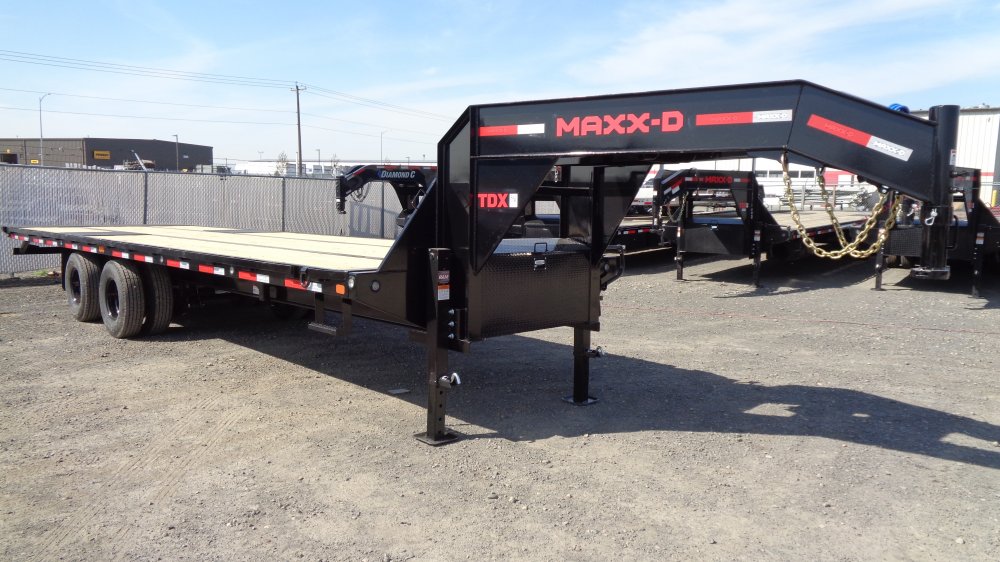 MAXX-D 8.5x30 25,000 Gooseneck