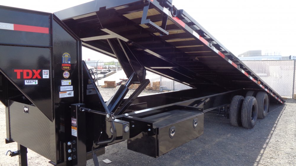 MAXX-D 8.5x30 25,000 Gooseneck