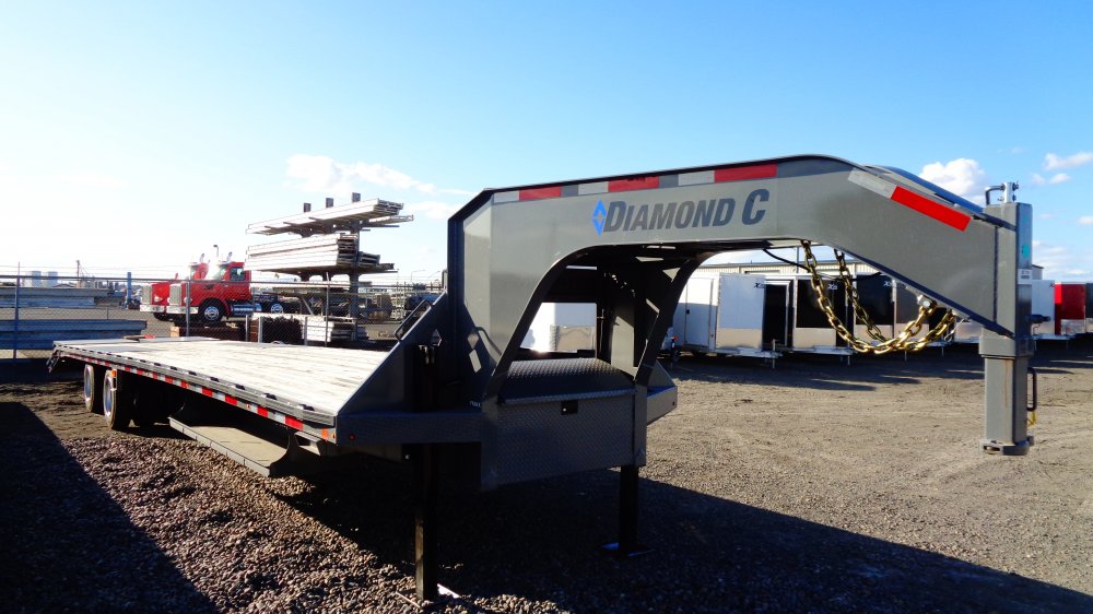 Diamond C 8.5x40 Gooseneck