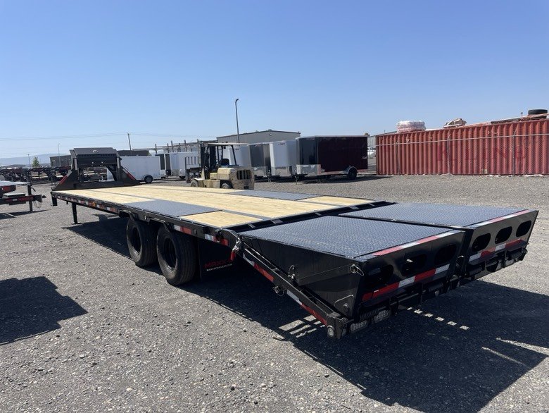 MAXX-D 8.5x35 30,000 Gooseneck