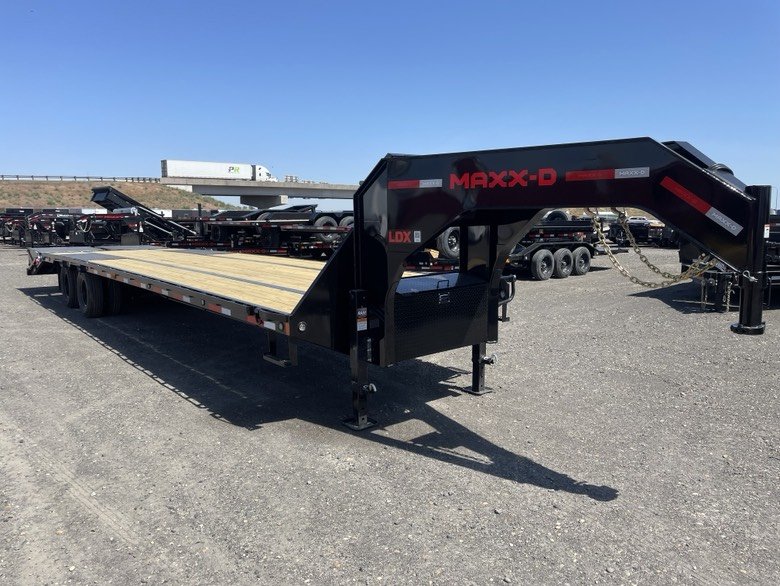 MAXX-D 8.5x35 30,000 Gooseneck