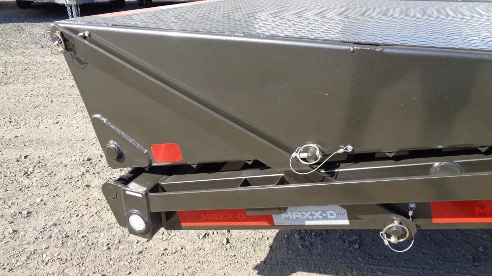 MAXX-D 8.5x35 30,000 Gooseneck
