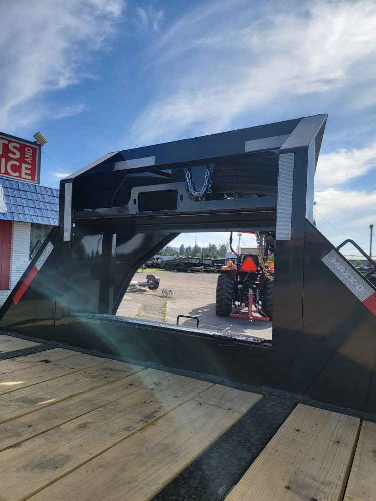 MAXX-D 8.5x30 25,000 Gooseneck