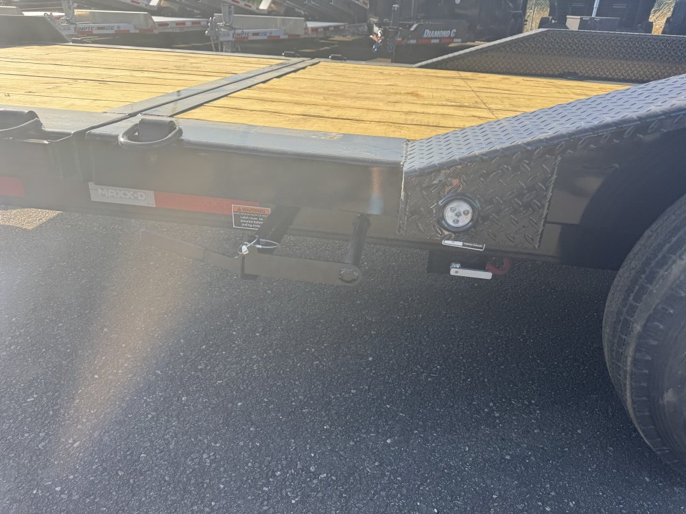 MAXX-D 8.5x22 14,000 Flatbed