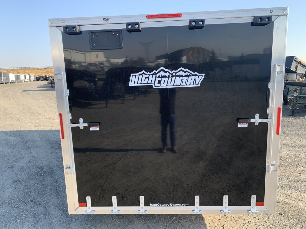 Xpress 8.5x16 7,000 Enclosed