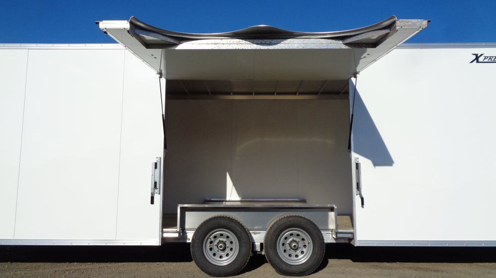 Xpress 8.5x24 Enclosed