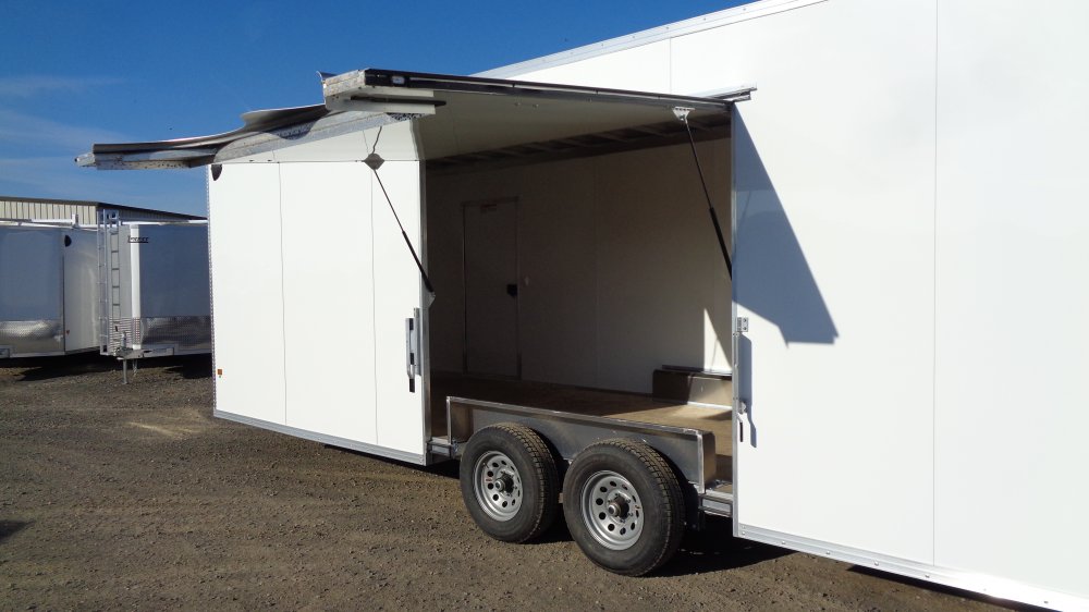 Xpress 8.5x24 Enclosed