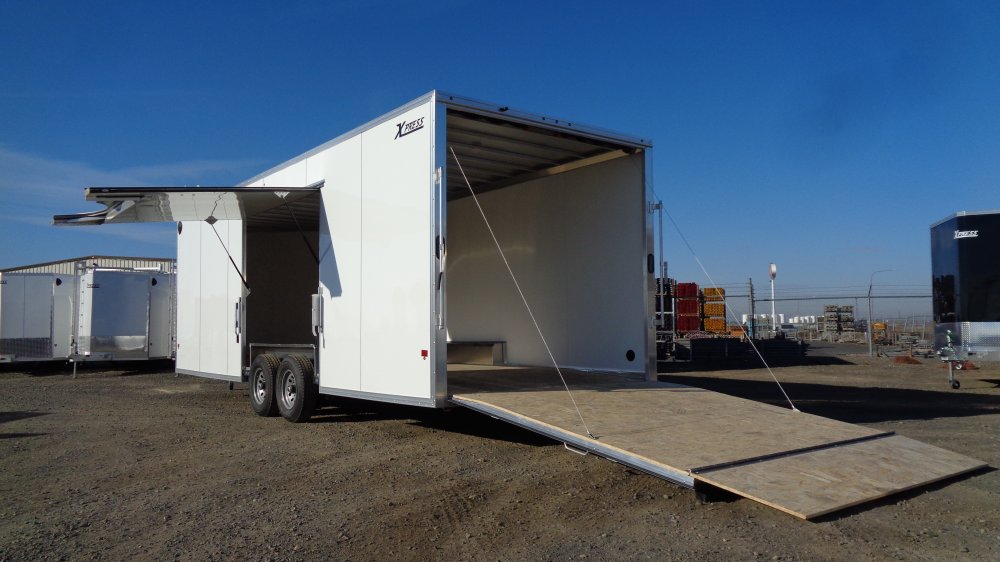 Xpress 8.5x24 Enclosed