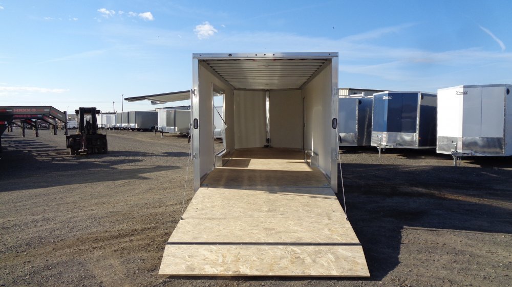 Xpress 8.5x24 Enclosed