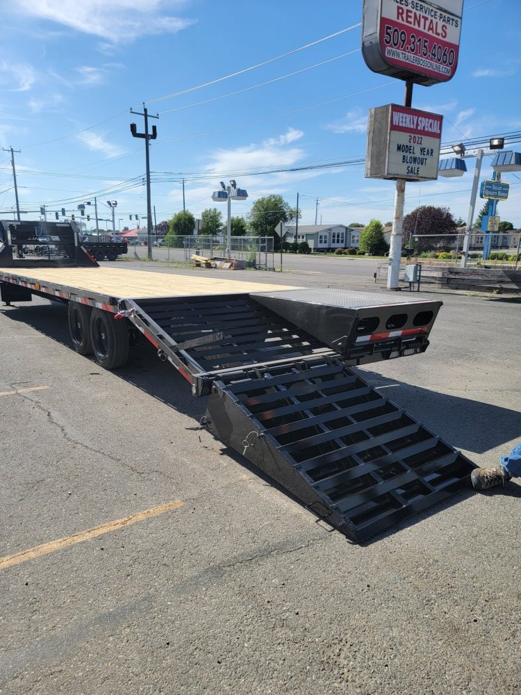 MAXX-D 8.5x30 18,000 Gooseneck