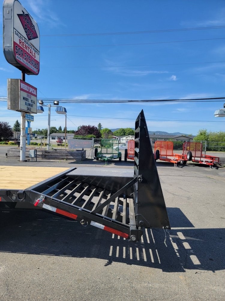 MAXX-D 8.5x30 18,000 Gooseneck