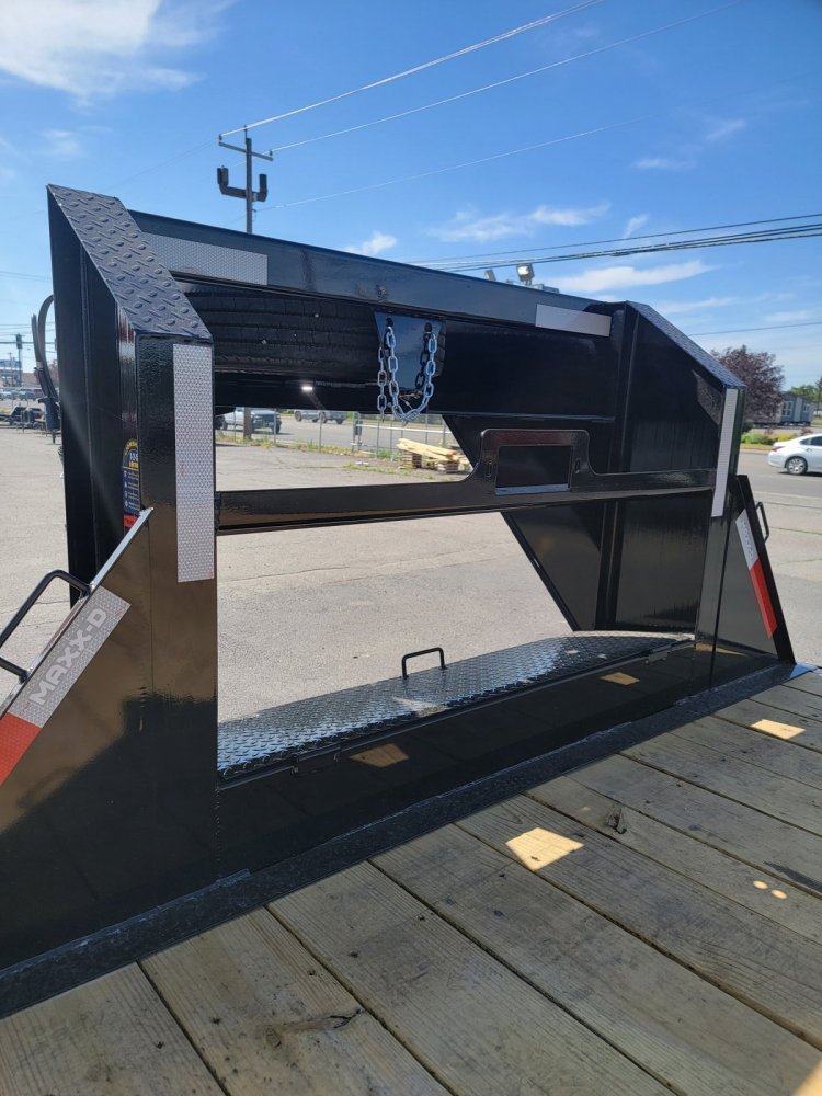 MAXX-D 8.5x30 18,000 Gooseneck