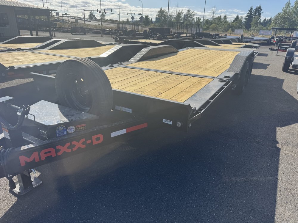 MAXX-D 8.5x22 17,500 Flatbed